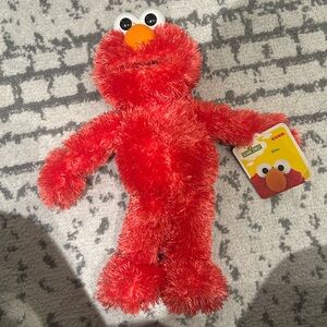 13” gund Elmo NWT
